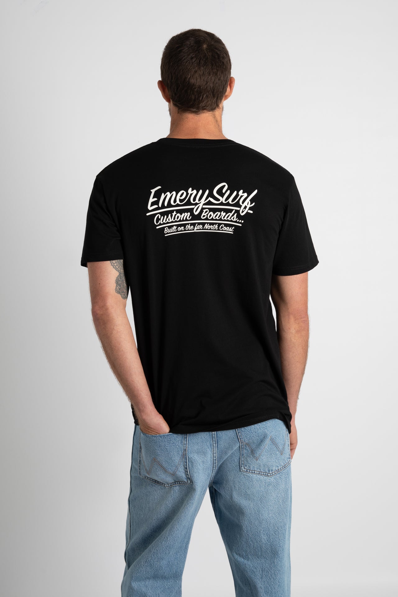 NORTH COAST TEE / BLACK