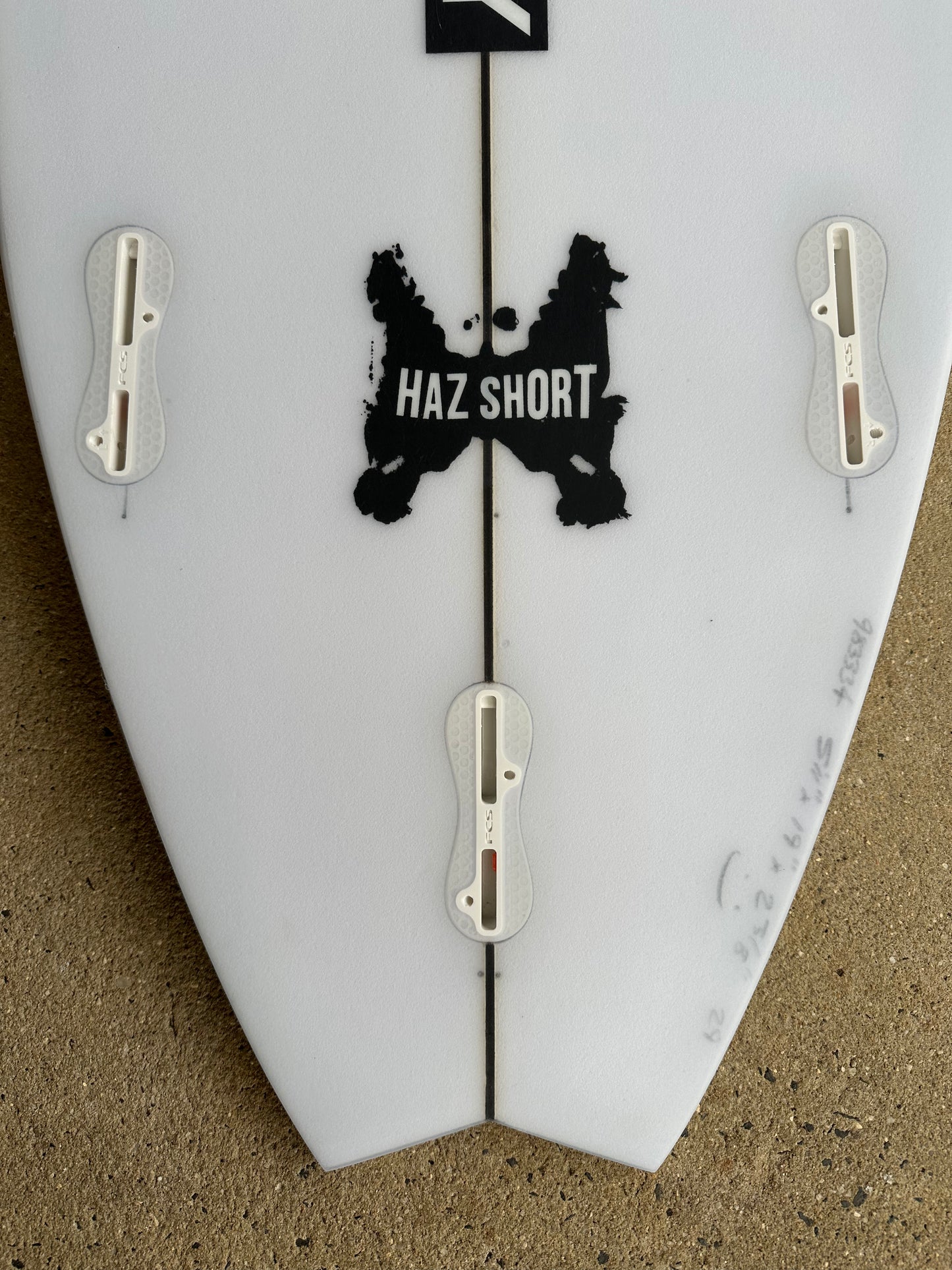 HAZ SHORT  - 5'11 X 19 X 2 3/8 29L 3 FIN