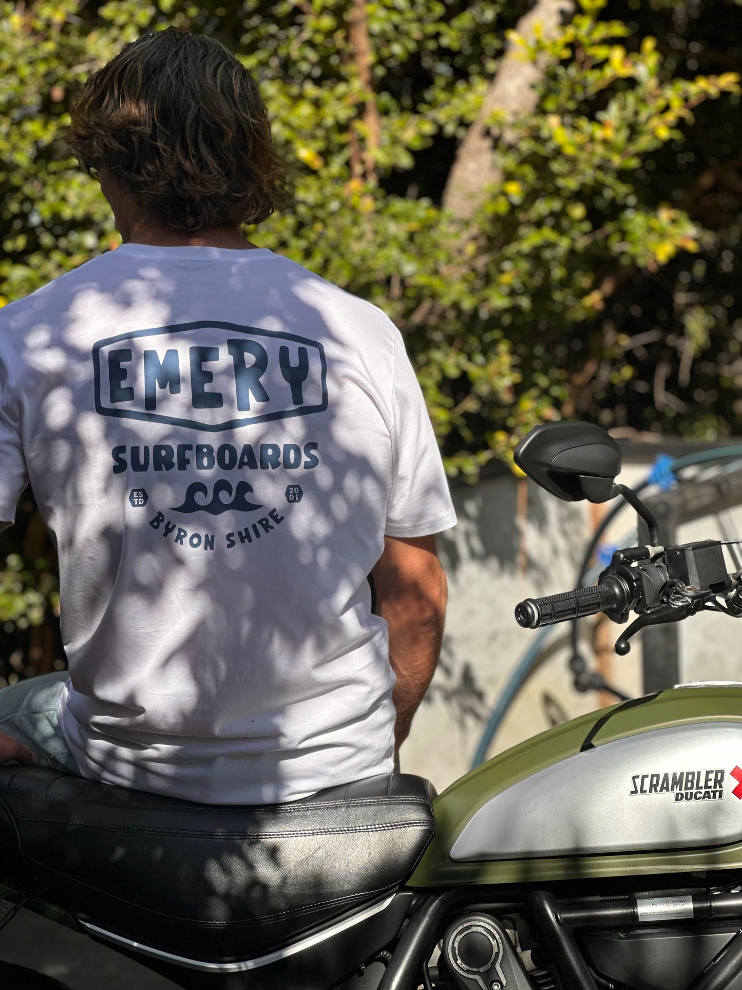 BYRON SHIRE TEE / WHITE