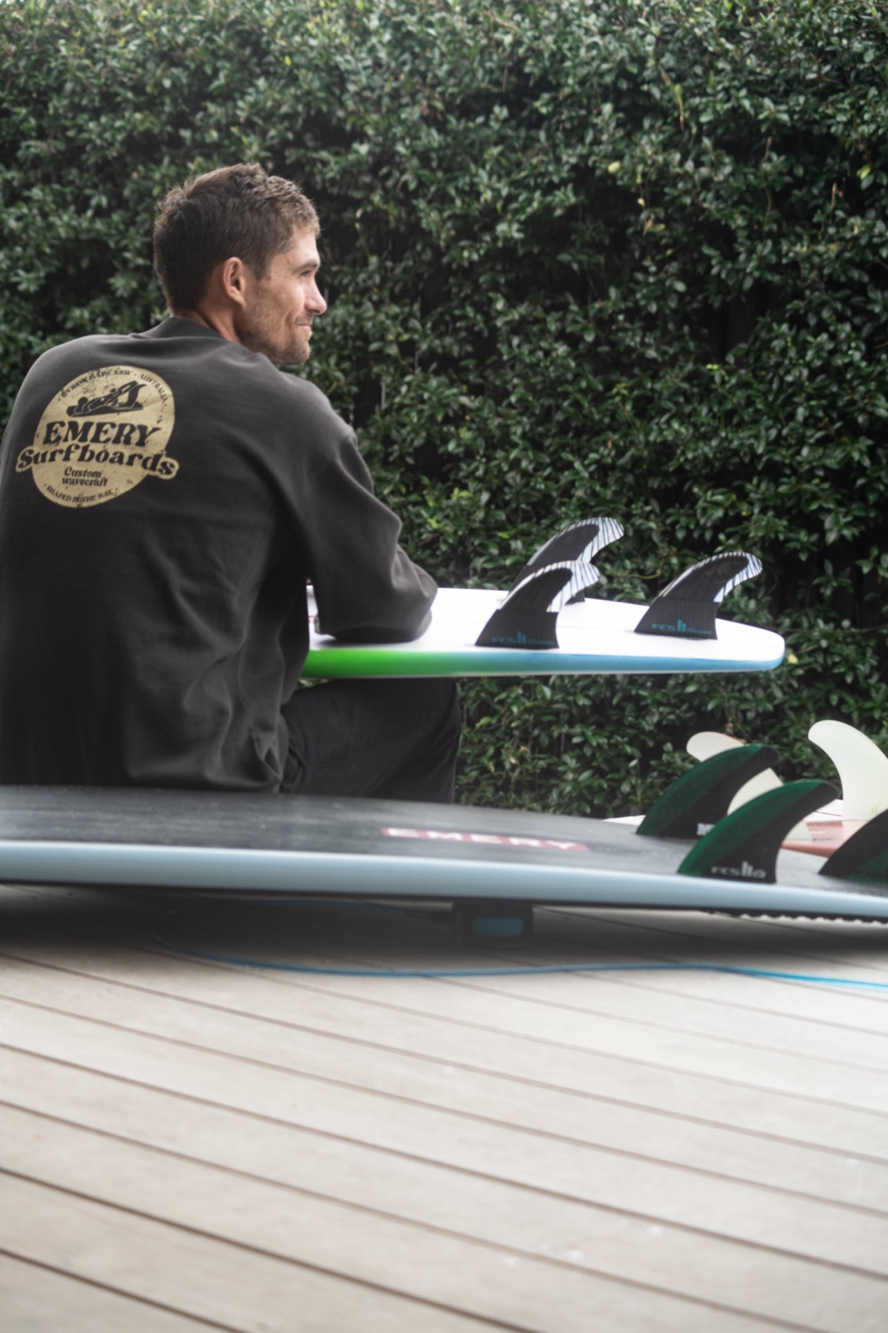 SHAPED CREW / FADED BLACK