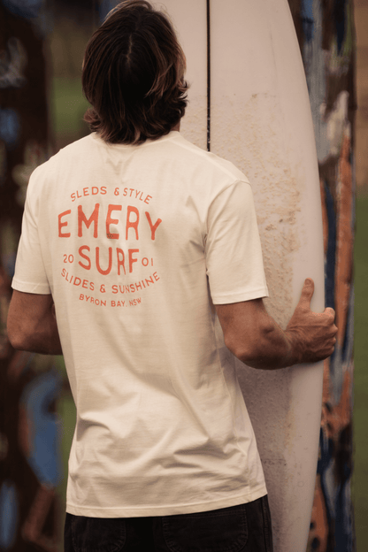 SLEDS & STYLE TEE / NATURAL