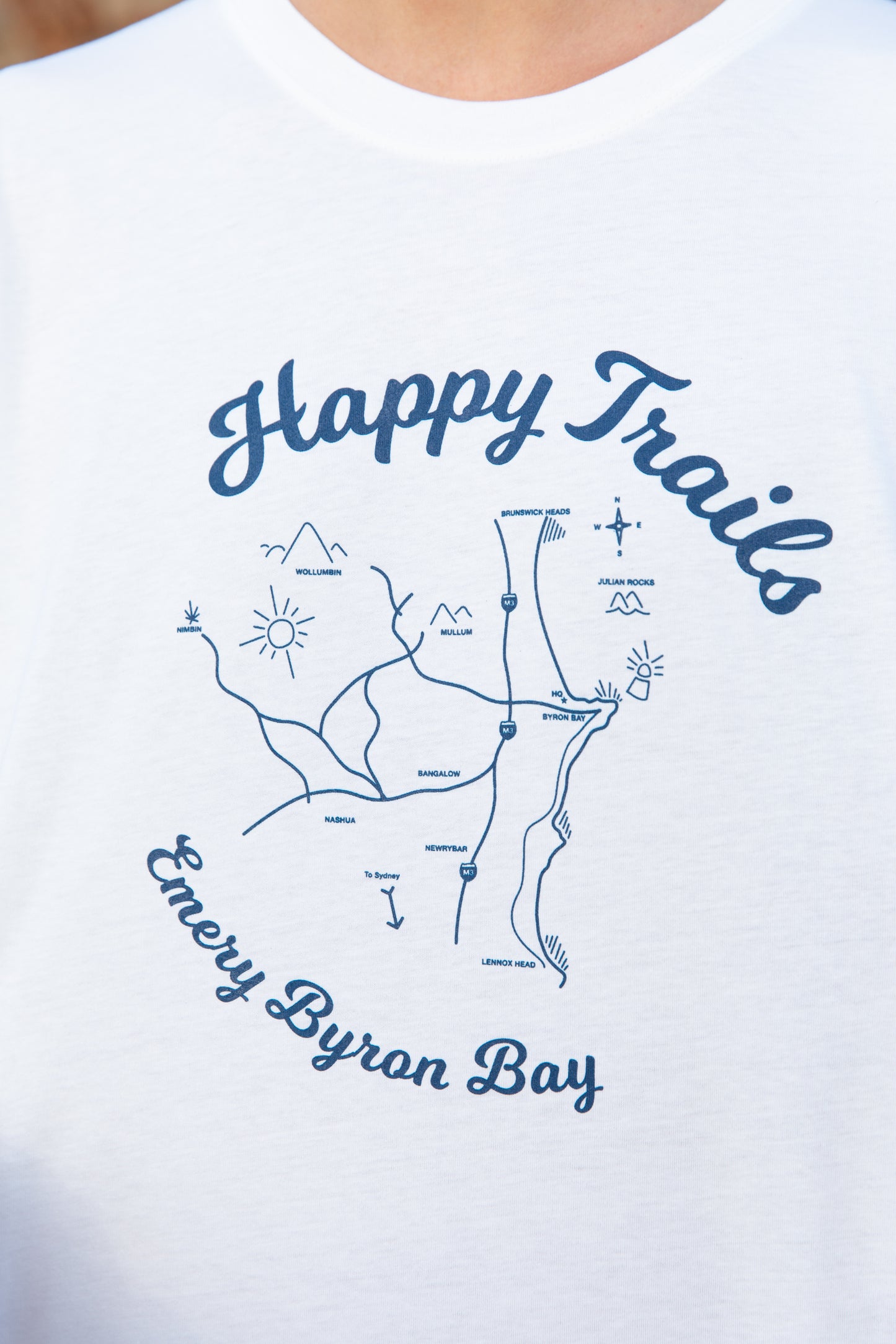 HAPPY TRAILS / NATURAL