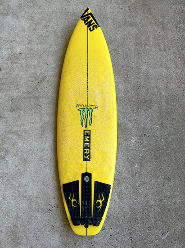HAZ SHORTER  - 5'9 X 18 11/16 X 2 5/16 27L 3 FIN